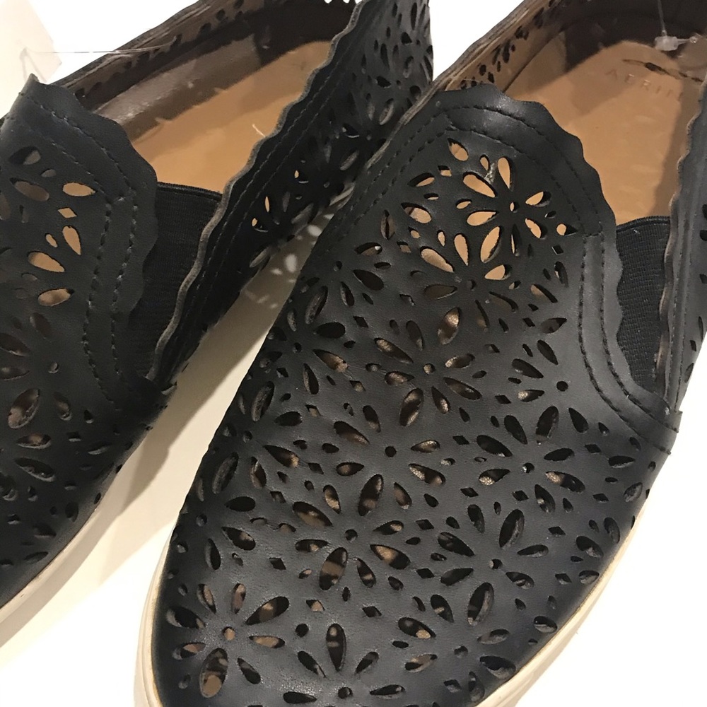 AERIN Flat slip on leather laser cut  murex floral